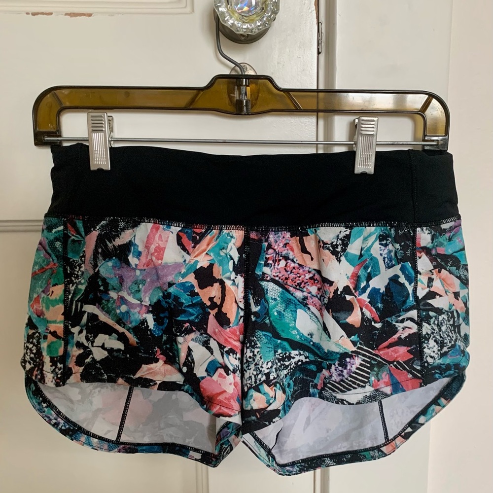 Lululemon Speed Up Shorts Size 4 *2.5 in